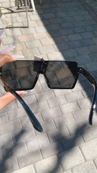 Chloe Sunnies (ALL BLACK)